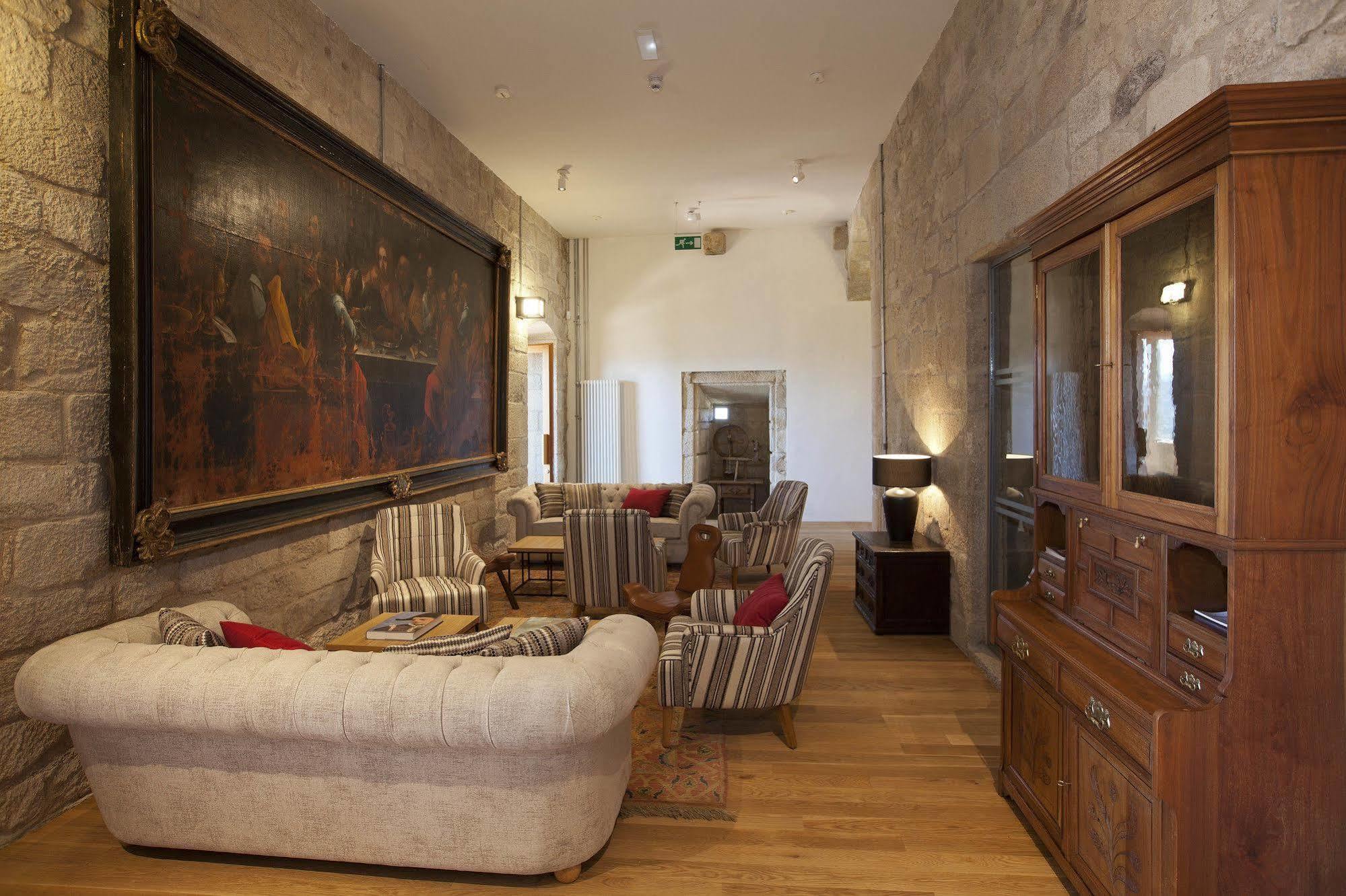 Parador Castillo De Монтеррей Экстерьер фото